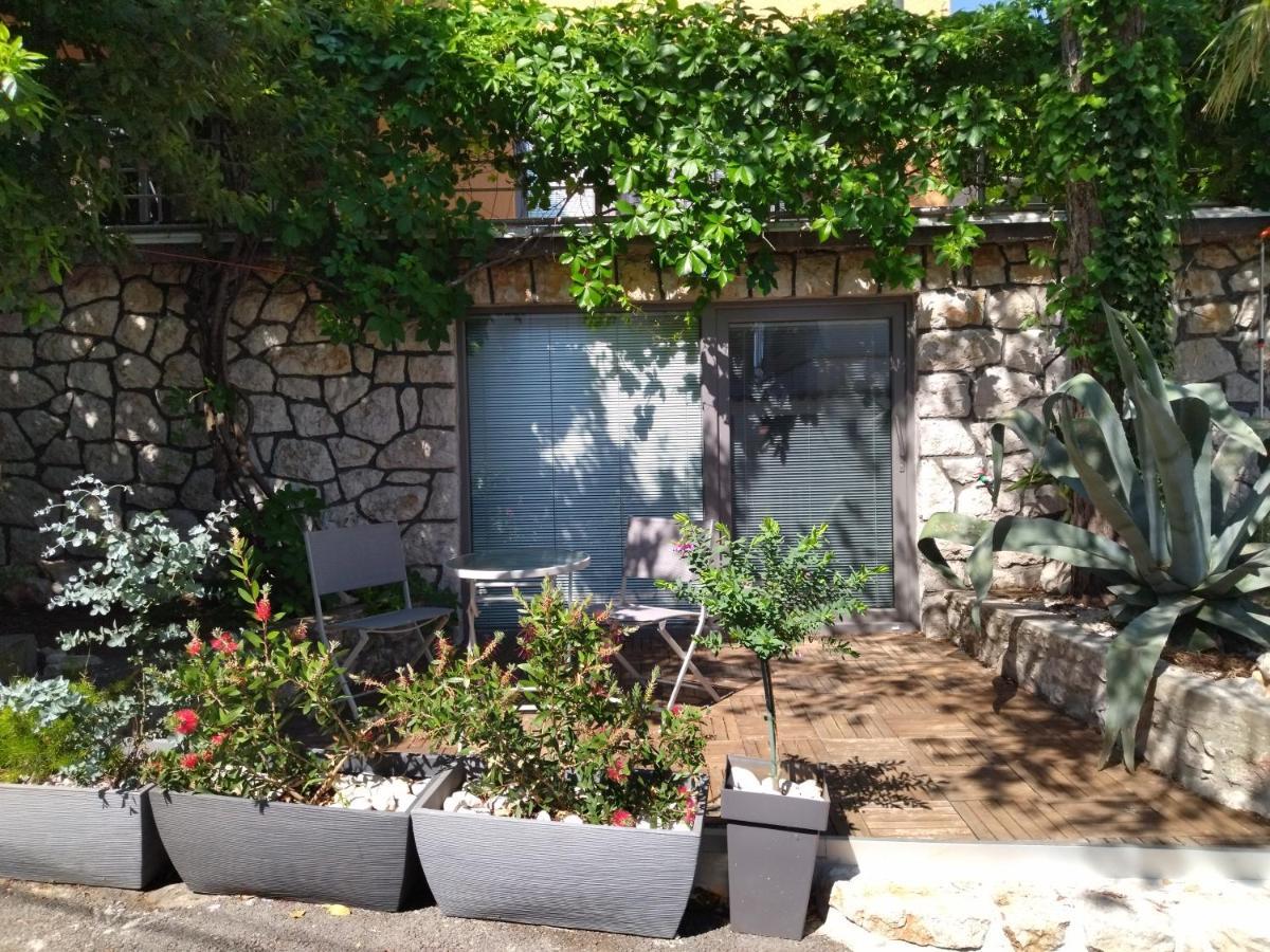 Vila Zdenka Apartmants Цриквеница Экстерьер фото